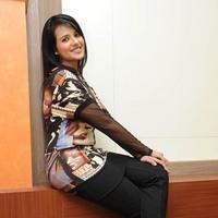 Telugammai Actress Saloni New Stills